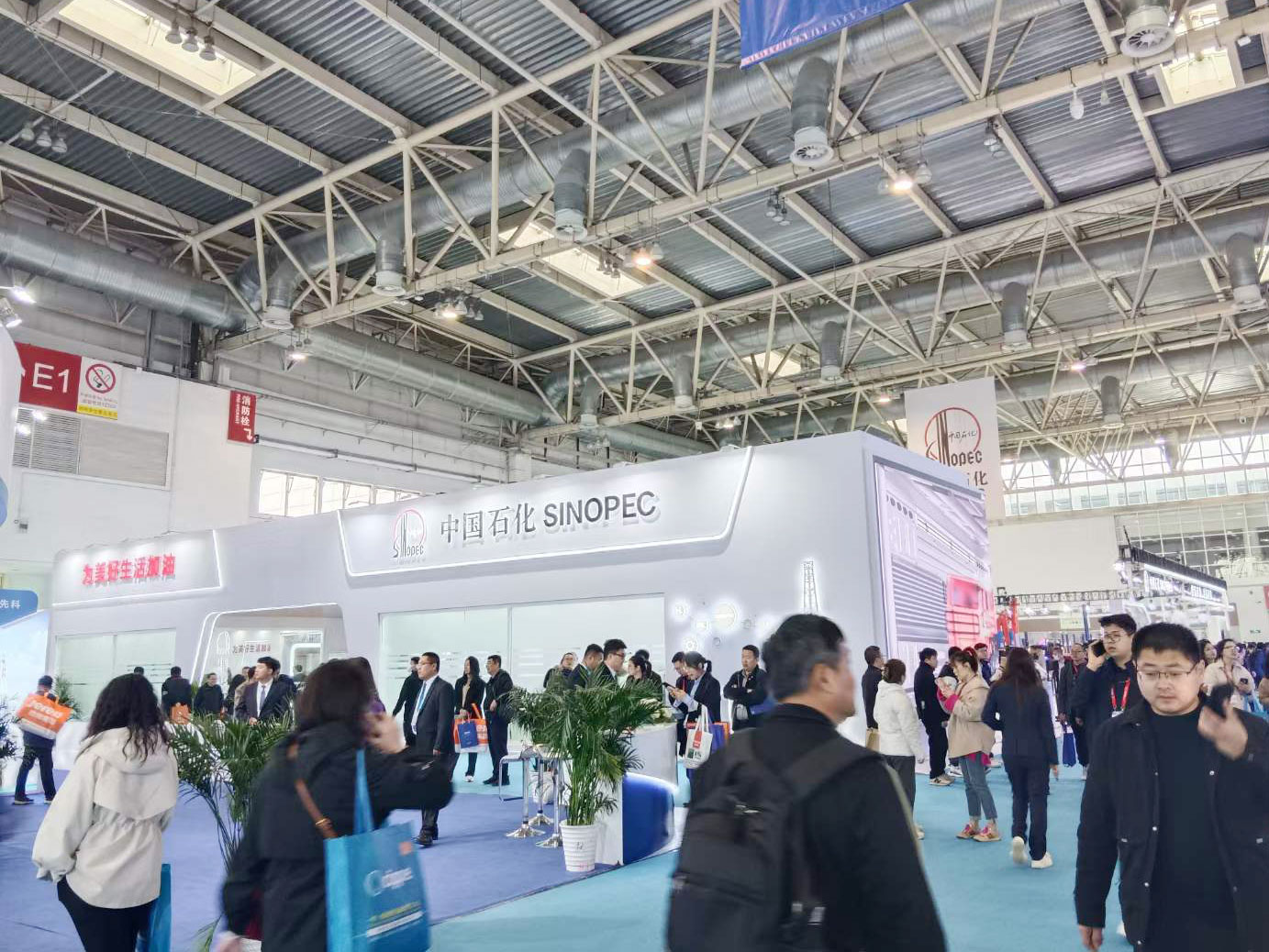 丁月五香天免费在线235