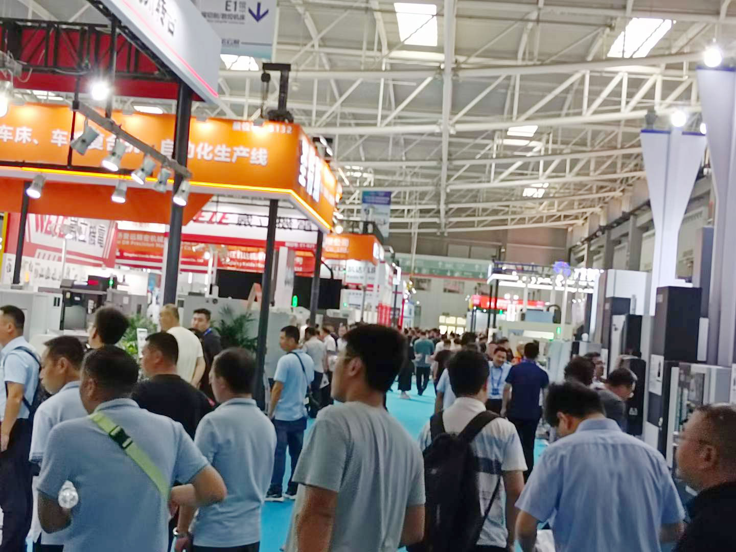 丁月五香天免费在线235